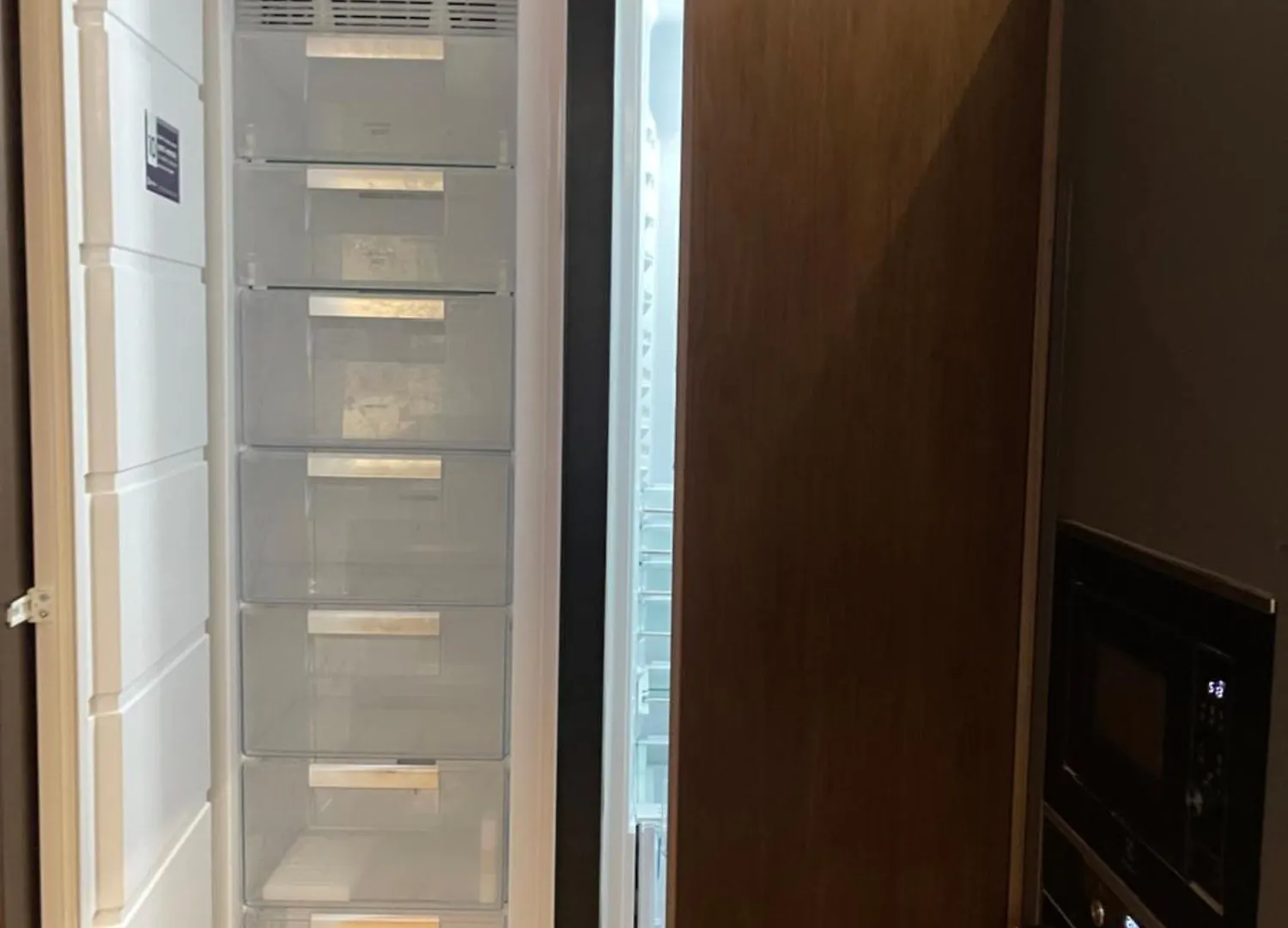 تيرانا Square Inn Garden Aparthotel ألبانيا